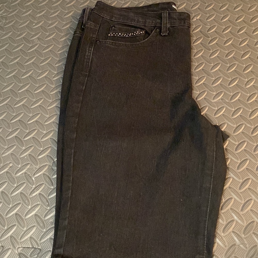 Women’s Style &Co. Denim Straight Leg Tummy Control Jeans - Picture 3 of 10